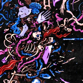 Méli-mélo de boyaux, de chair, d’os et de muscles sur fond noir.